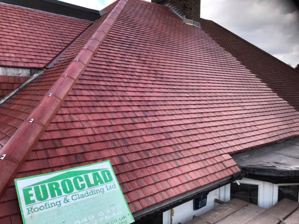 Red Plain Tile Image